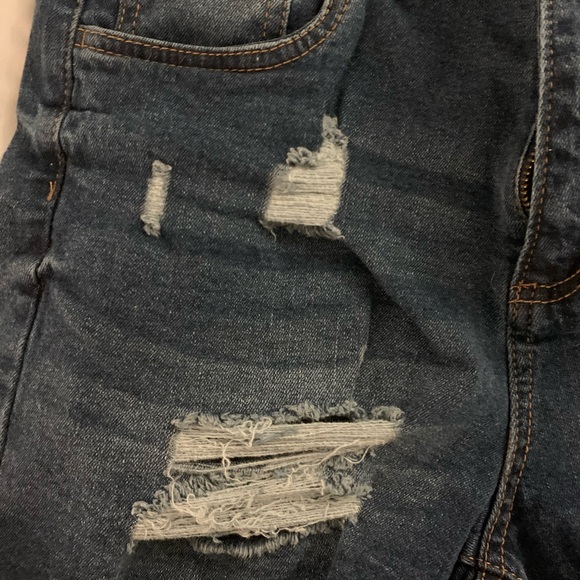 Denim shorts - Picture 4 of 4